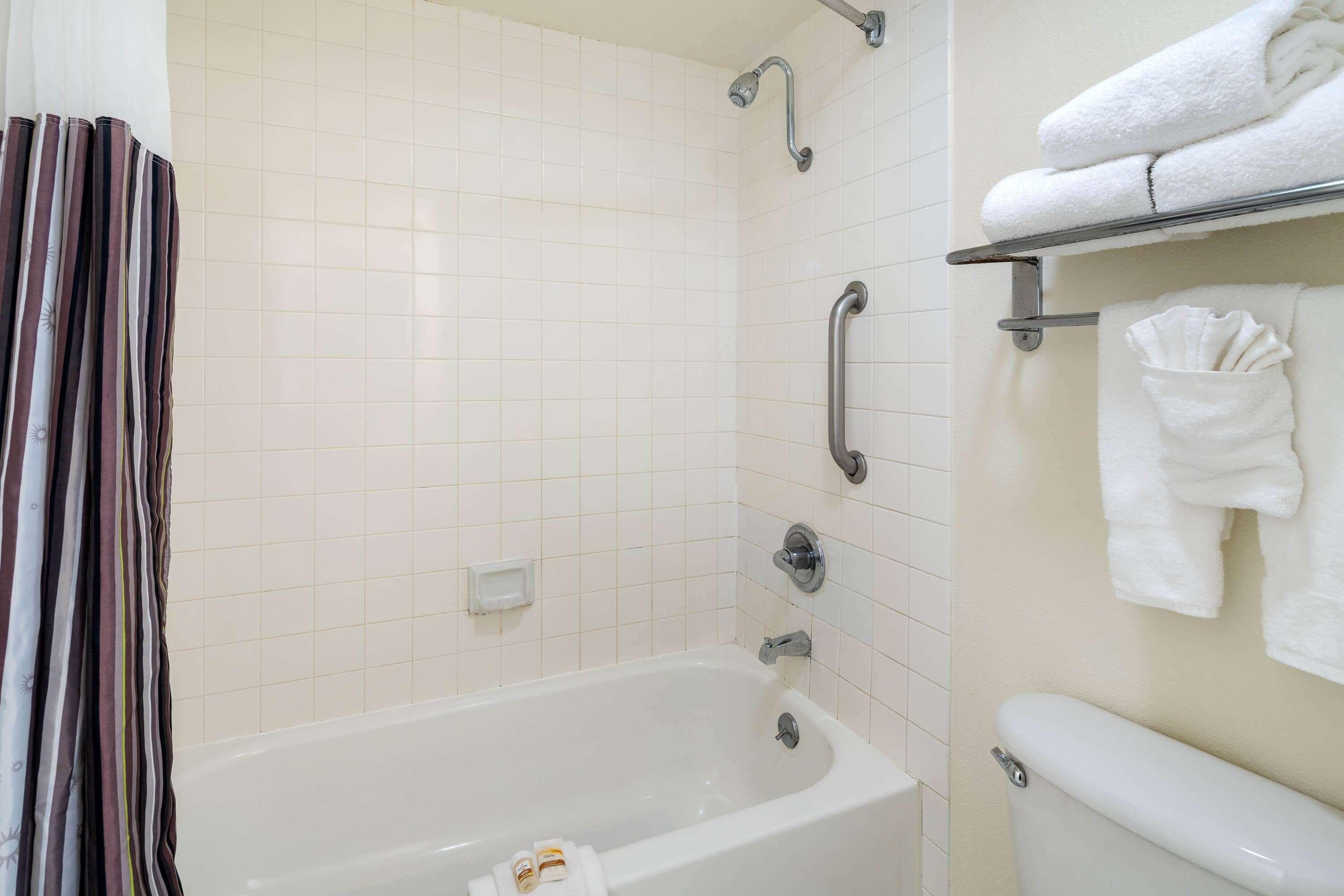 La Quinta By Wyndham Thousand Oaks-Newbury Park מראה חיצוני תמונה